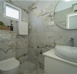 6 Bedroom Beachfront Villa with Heated Pool near Vela Luka on Korcula Island, Sleep 12